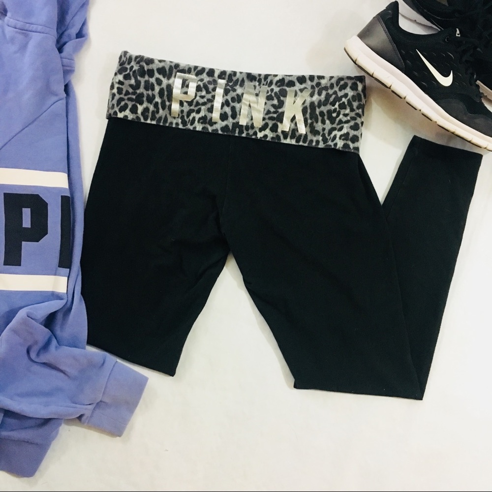 Victoria’s Secret PINK Yoga Pants in Black - Med